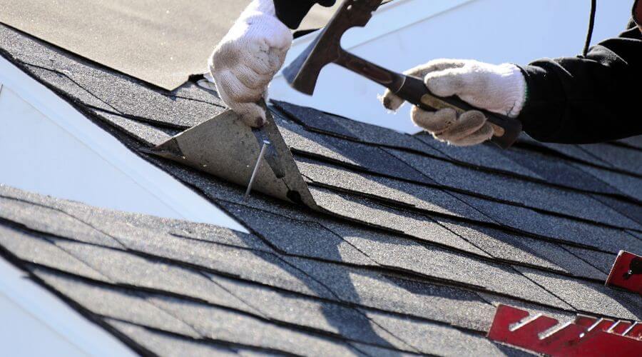 Professional residential roofers in Papineau, IL